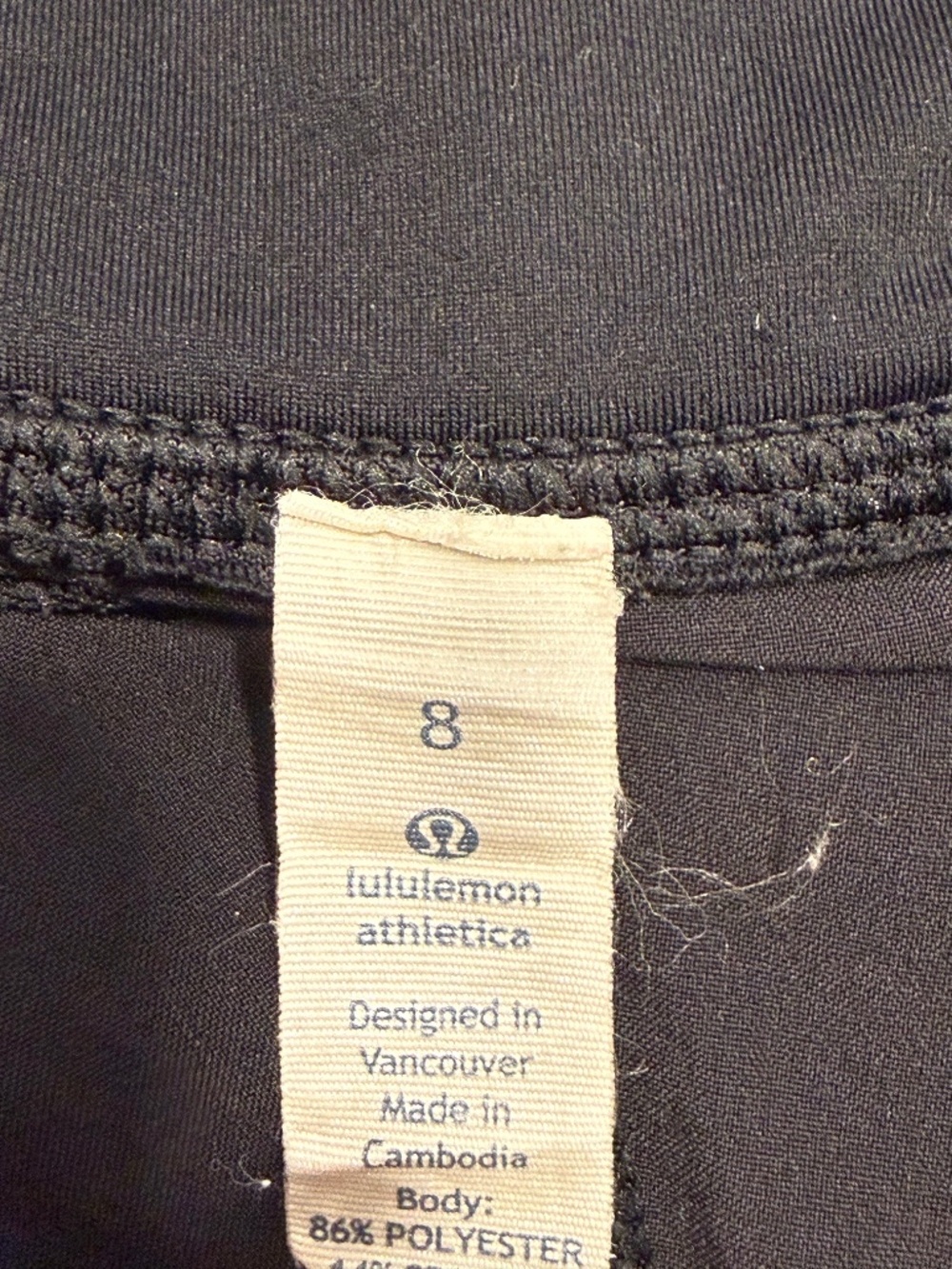 Lululemon Speed Up Low-Rise Lined Short | Black | Size 8. - Picture 8 of 9